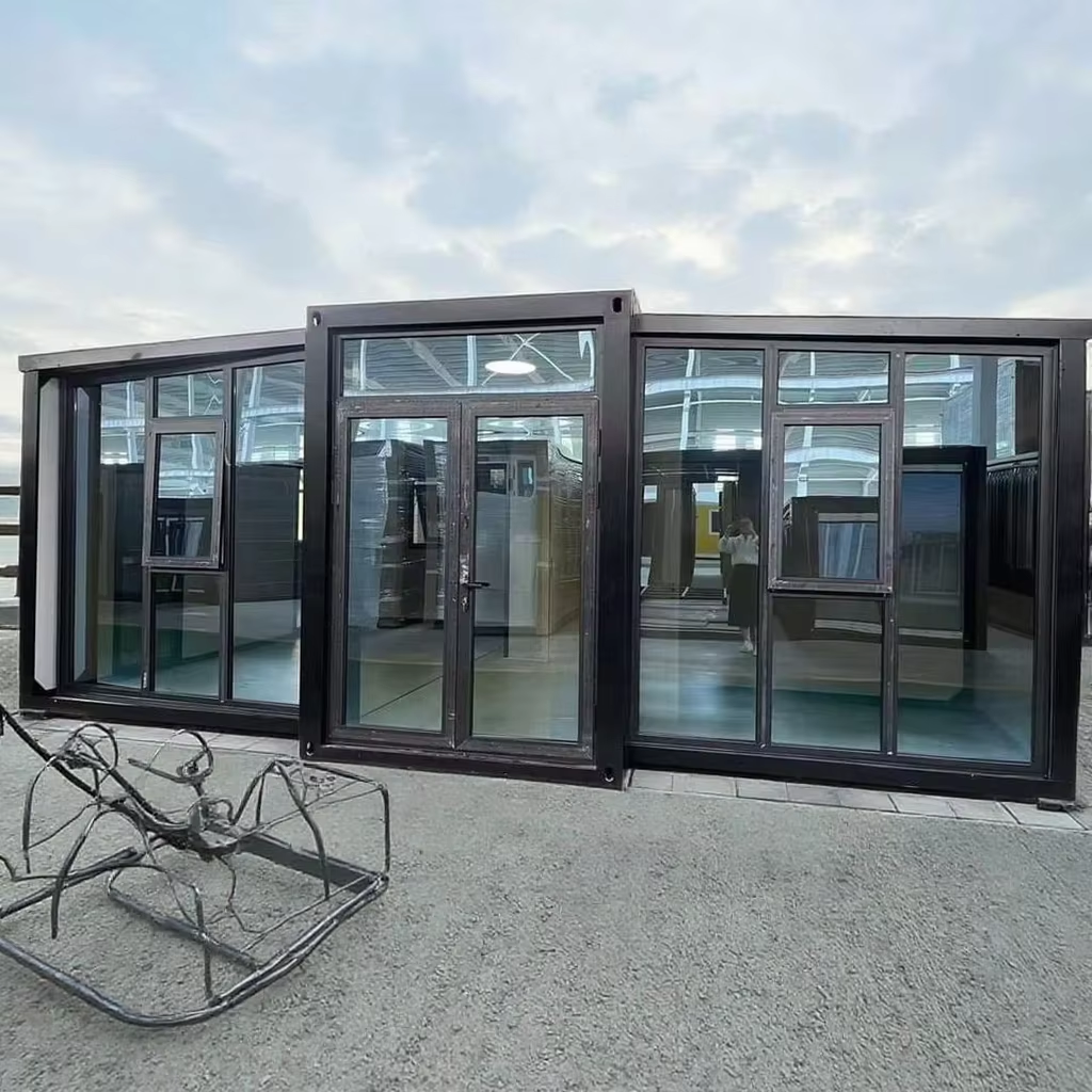 40ft Luxury Detachable Container House - 20FT
